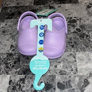 Stride Rite Surprise Light-Up Water-Friendly Purple Clogs machine washable